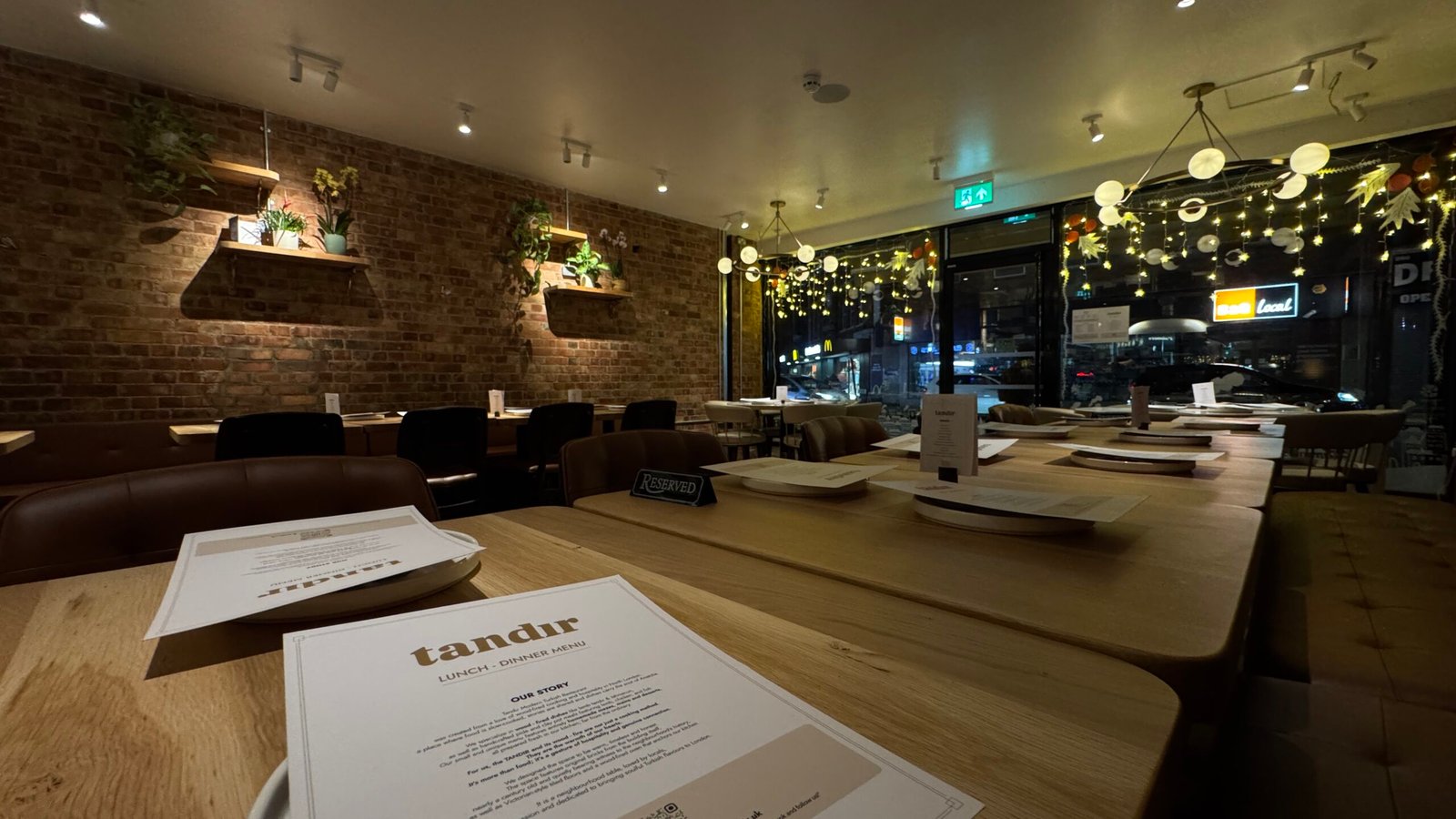 A glowing kitchen scene at Tandir