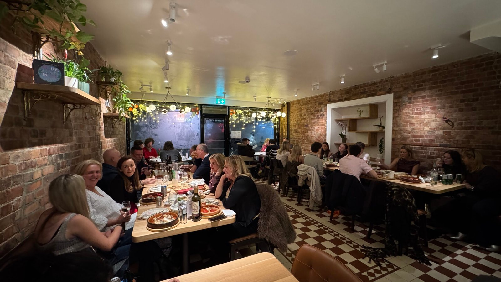 A table at Tandir