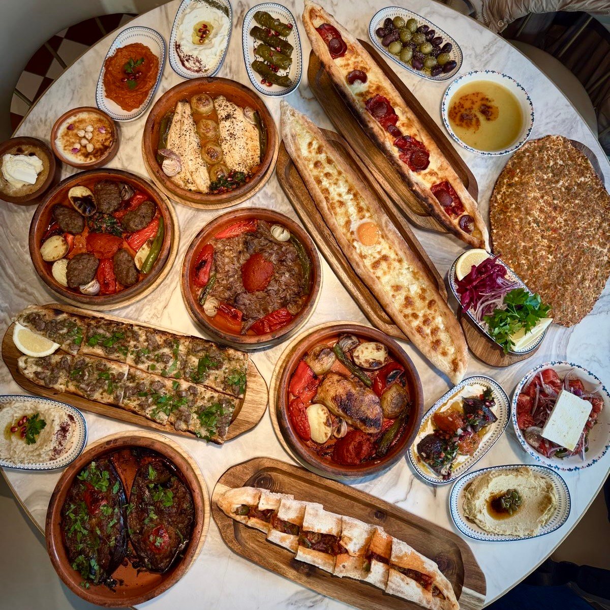 A full Tandır spread